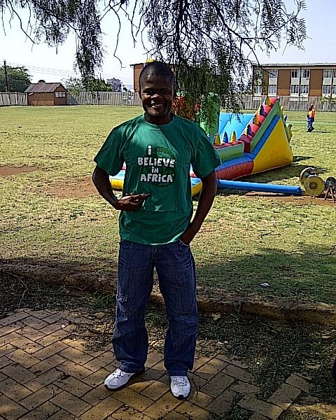 T-shirt sales - 29 October 2011