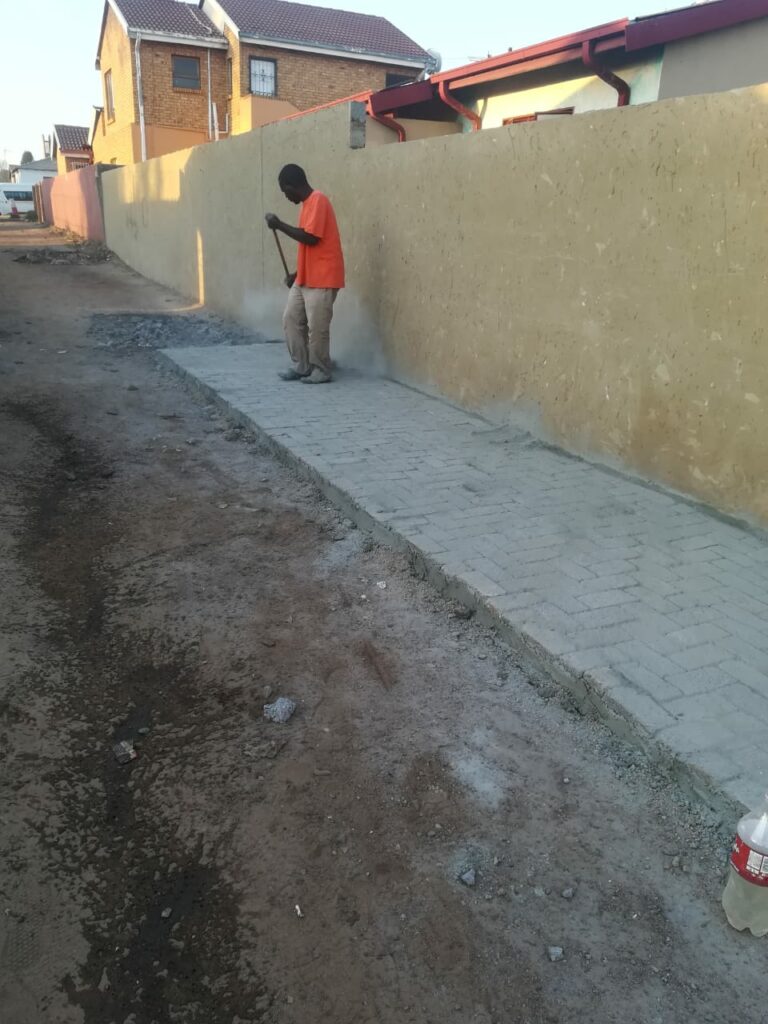 Stage 11 - Paving 28 August 2019